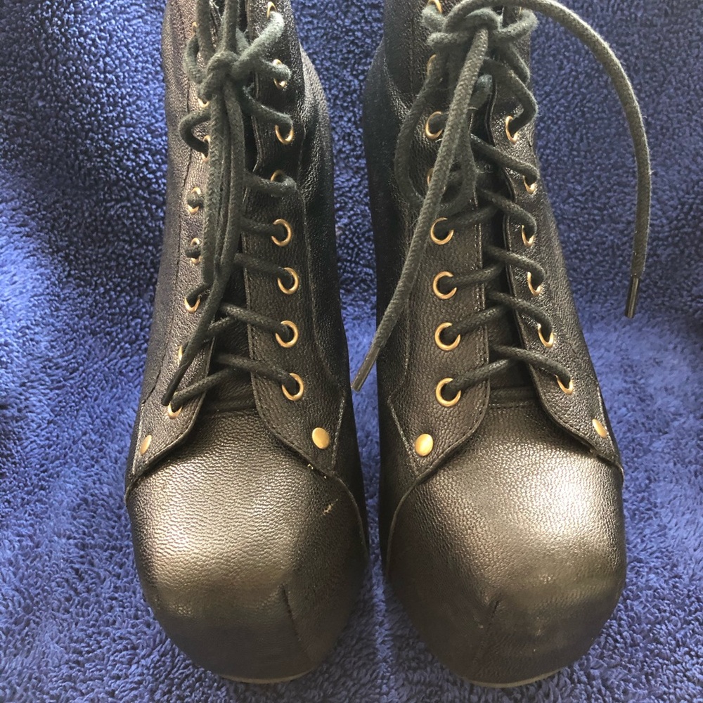 Jeffrey Campbell